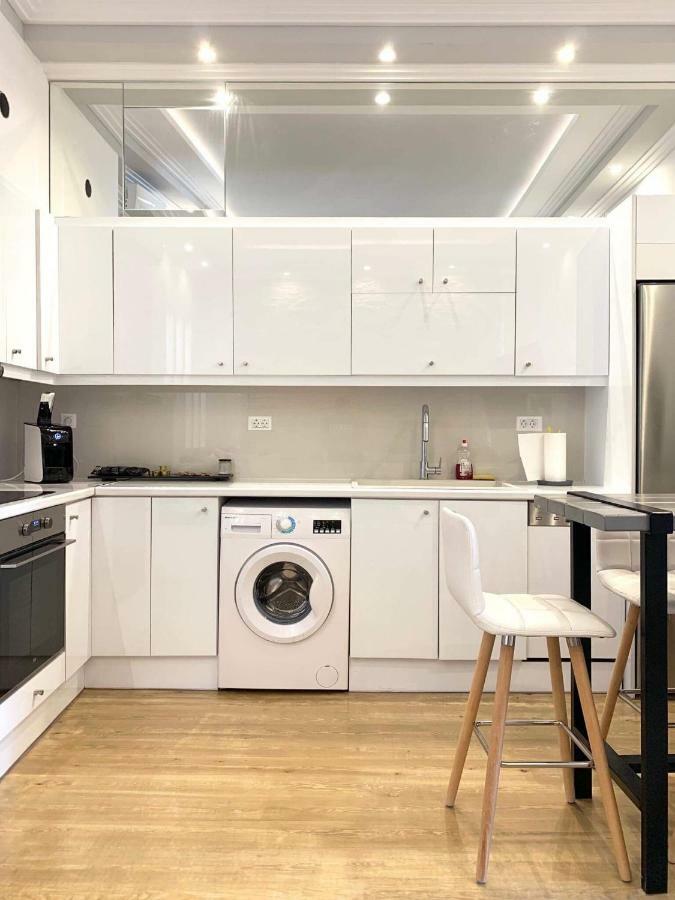 Luxury In The Heart Of Apartment